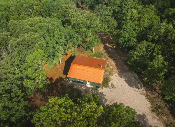 Eldridge, MO 65463,37105 Maverick DR