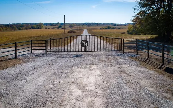 0005 E 480th RD, Bolivar, MO 65613
