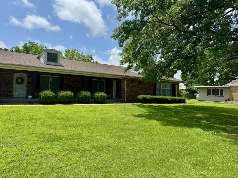 715 W Madison AVE ##4, Lebanon, MO 65536