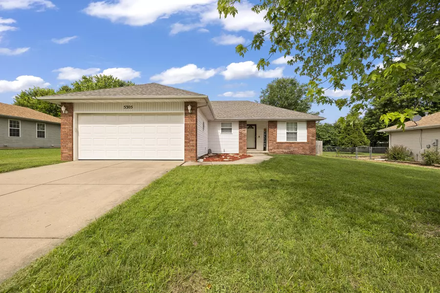 5305 S Lewis ST, Battlefield, MO 65619