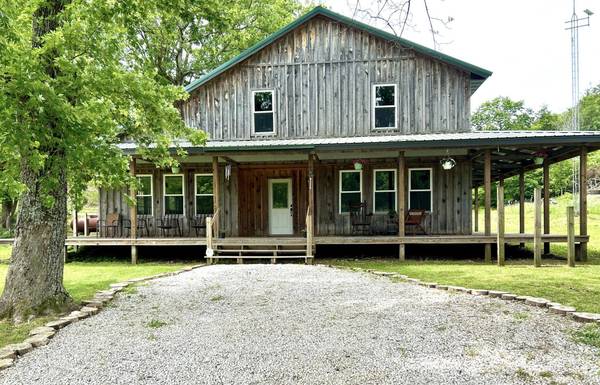 443 County Road 955,  Squires,  MO 65755