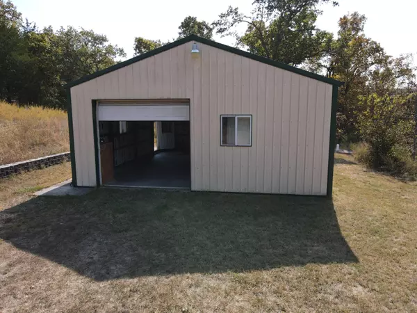 Cape Fair, MO 65624,549 Fossil Cove RD