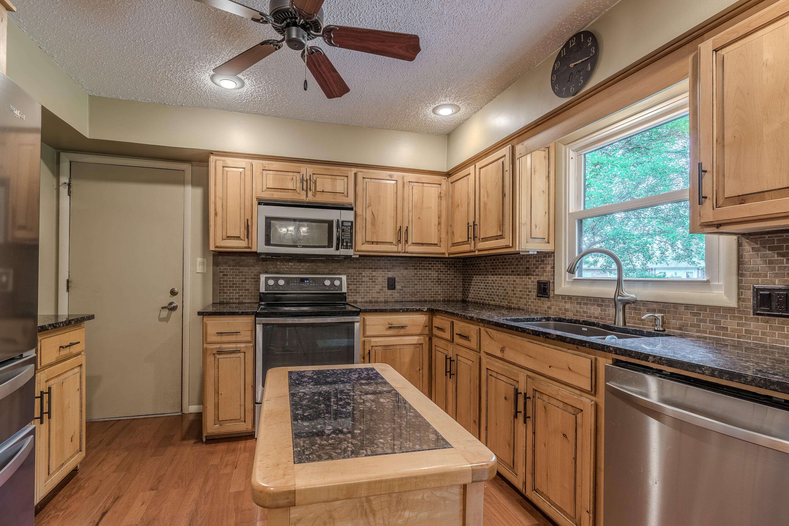 Springfield, MO 65810,2240 W Alta ST