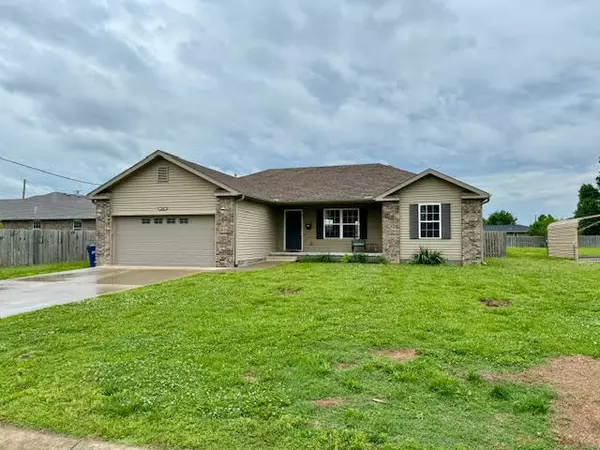 2209 S Delaware AVE, Joplin, MO 64804