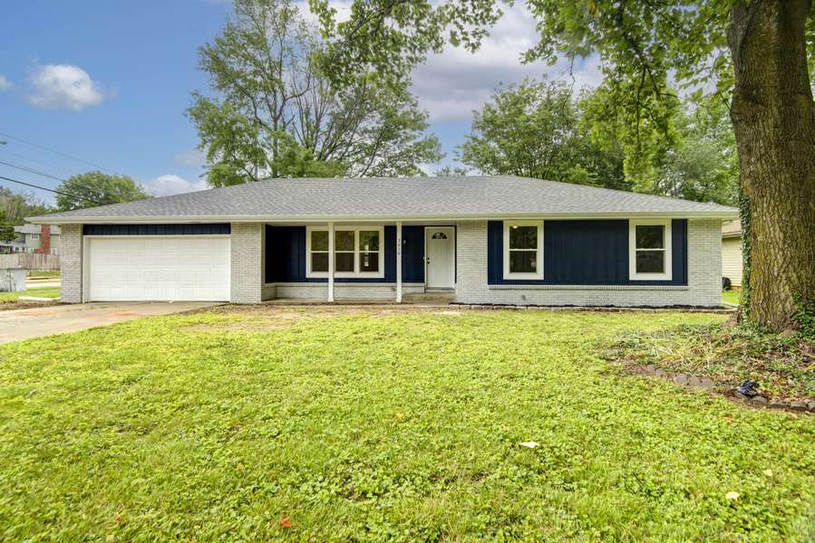 3010 S Marlan AVE, Springfield, MO 65804