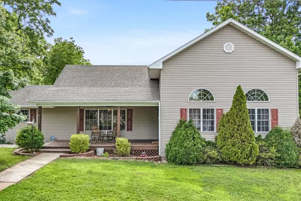 521 N 6th ST, Thayer, MO 65791