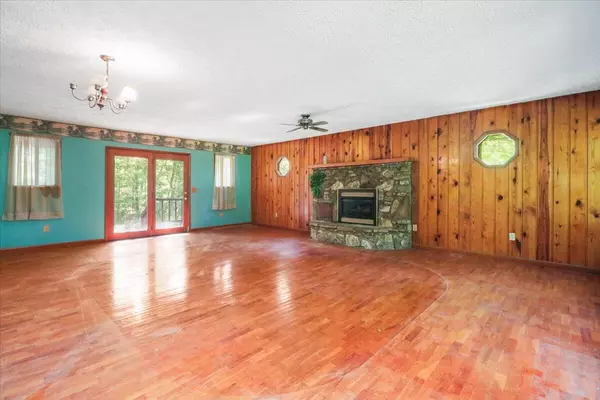 West Plains, MO 65775,9845 County Road 8530