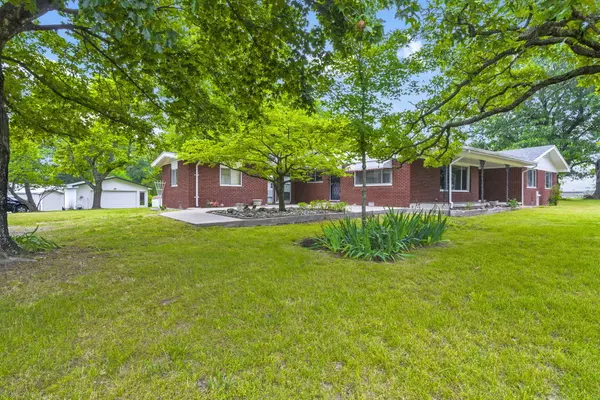 Branson West, MO 65737,150 Jim Linegar LN