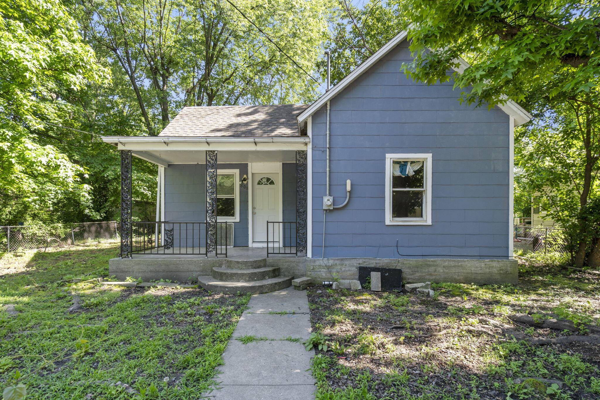 808 E Garfield ST, Springfield, MO 65803
