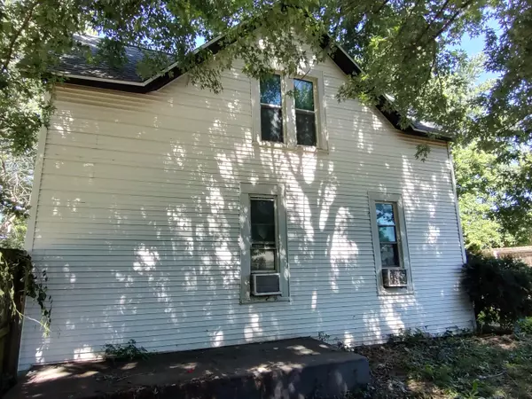 Bolivar, MO 65613,803 W Pine ST