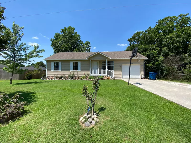 104 Schimm Circle DR, Carl Junction, MO 64834