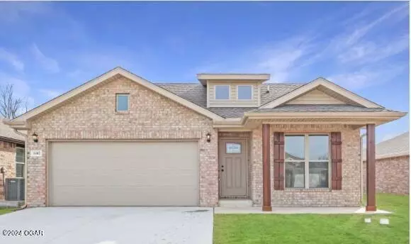 1402 Foundry DR, Carthage, MO 64836