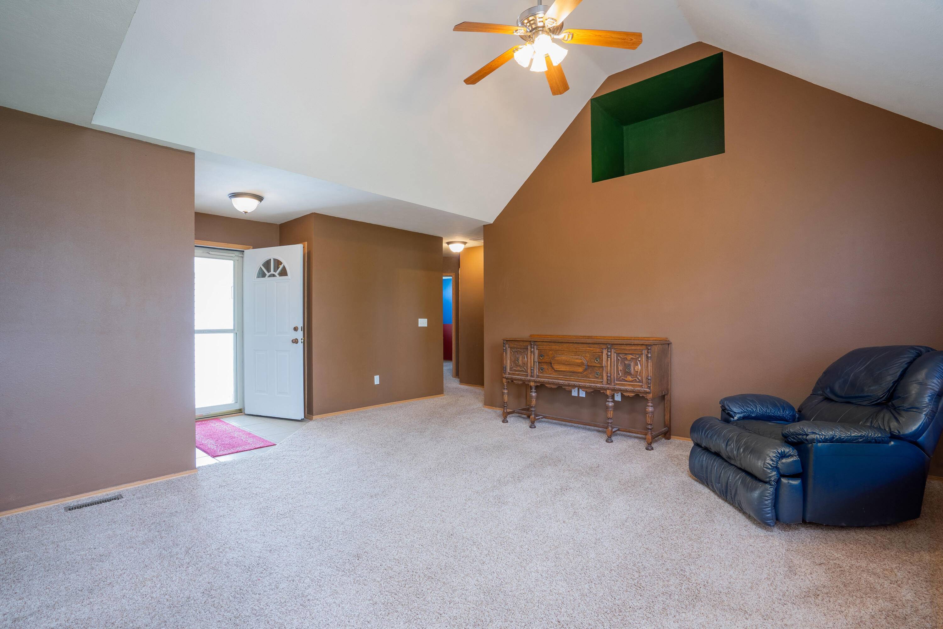 Nixa, MO 65714,987 S Redwood ST