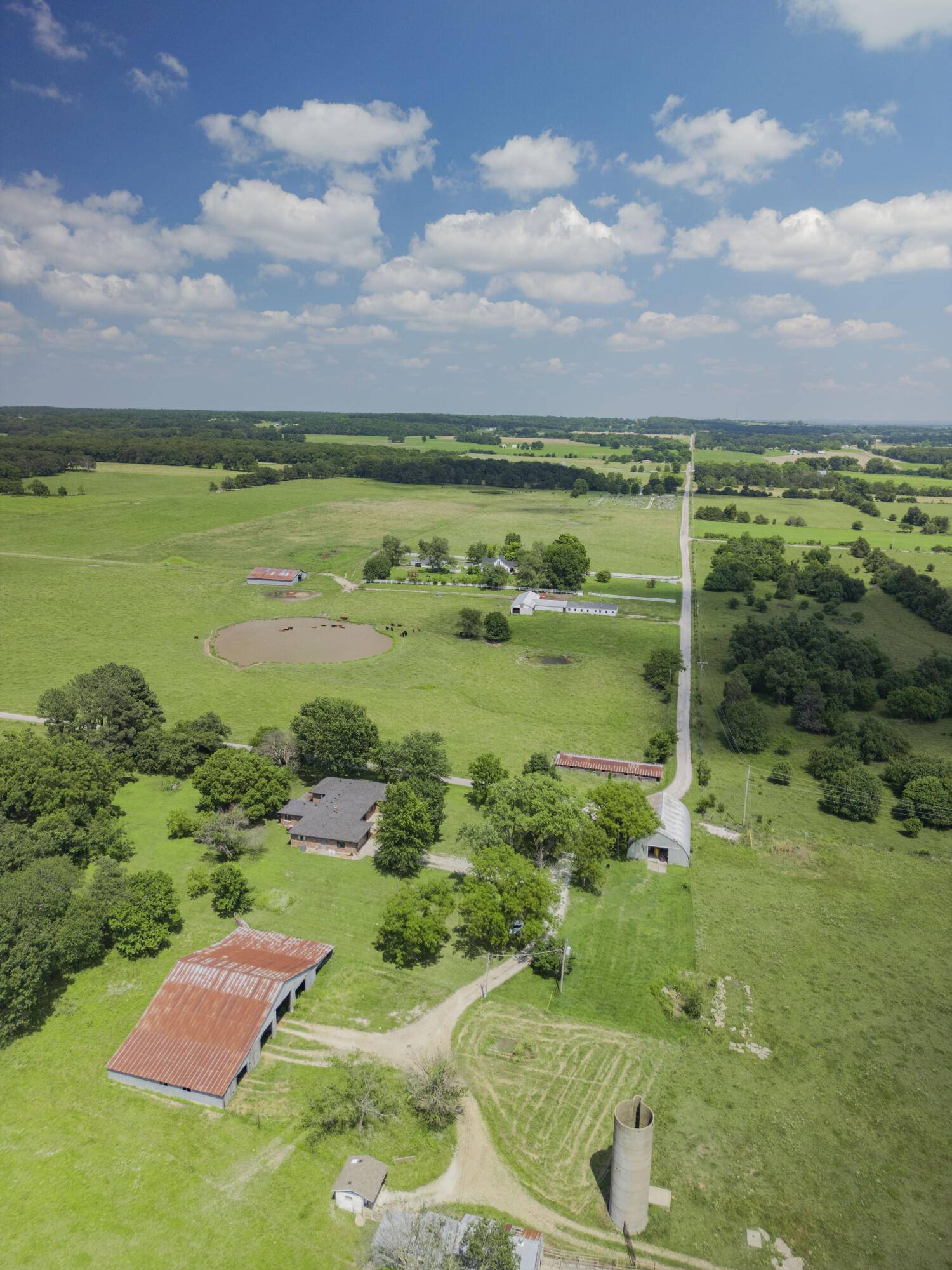 Bolivar, MO 65613,4297 S 62nd RD