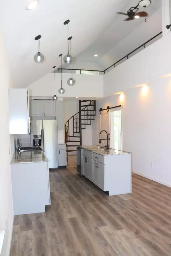 Mountain Grove, MO 65711,110 N Talcott AVE