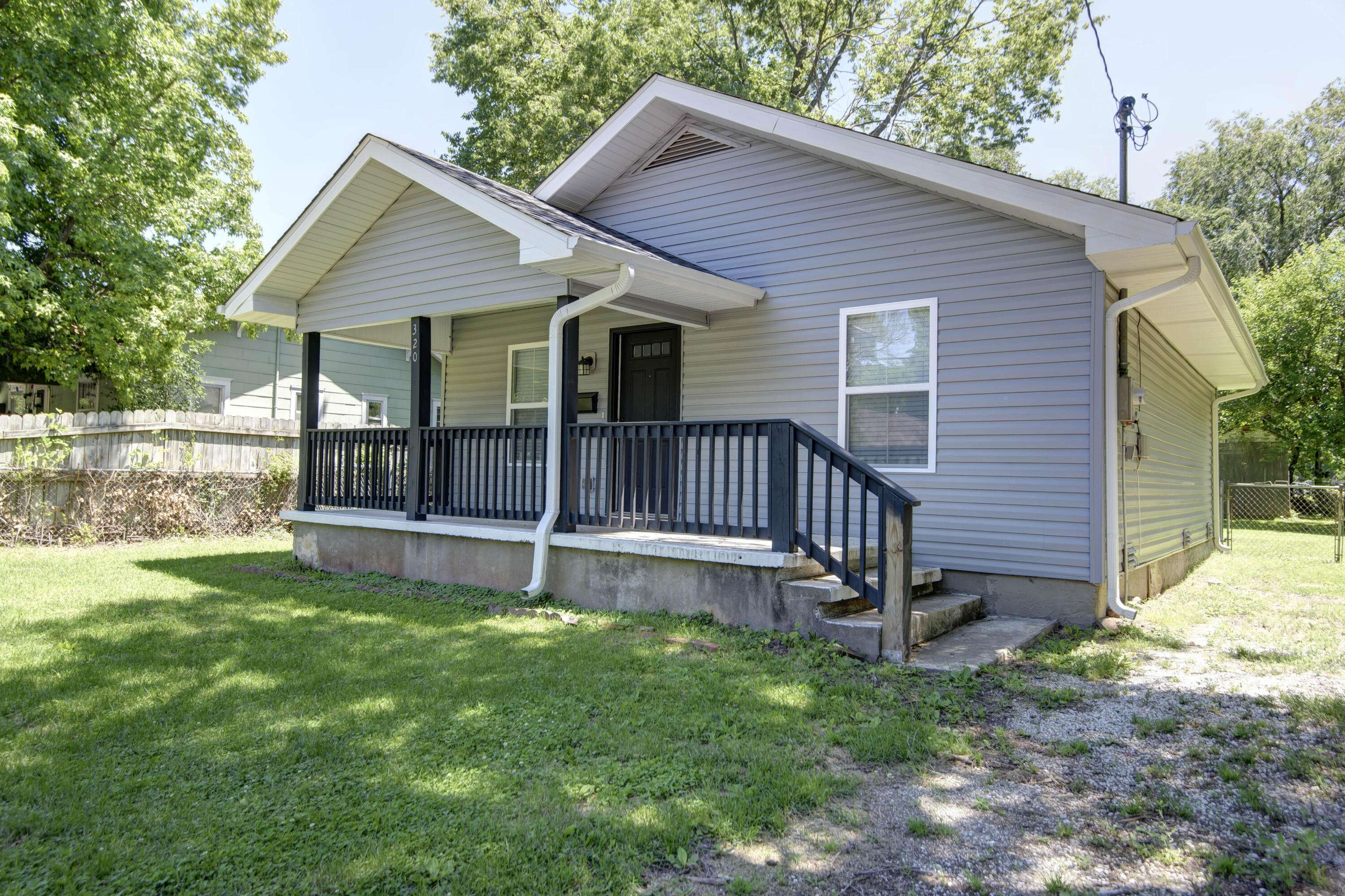 320 N Park AVE, Springfield, MO 65802