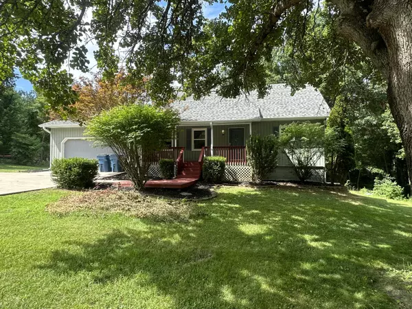 1605 E Melanie CT, Ozark, MO 65721