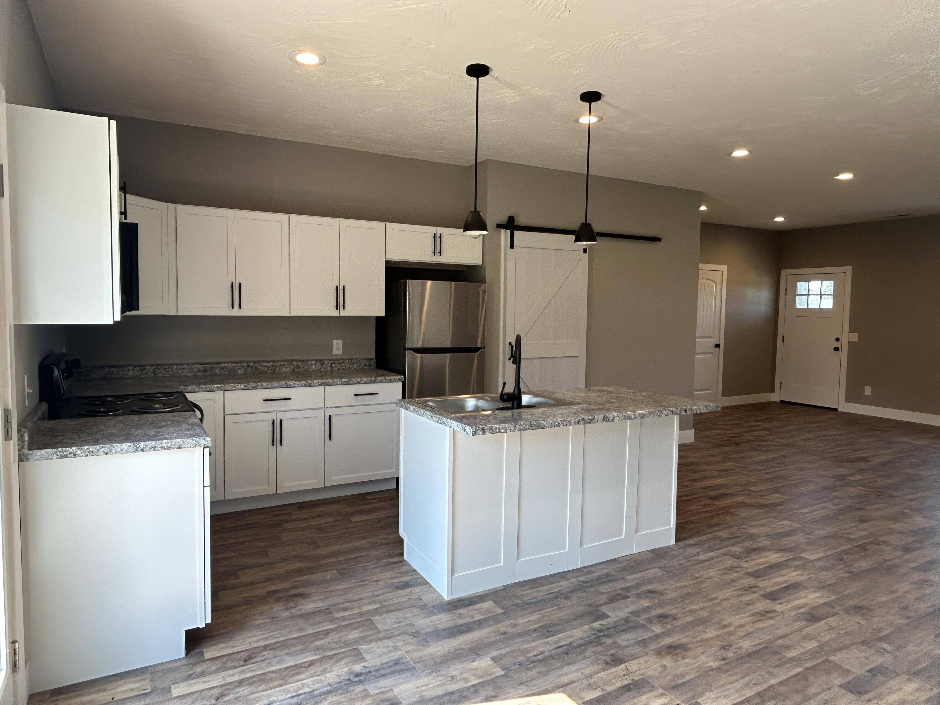 Ava, MO 65608,510 Kenny ST