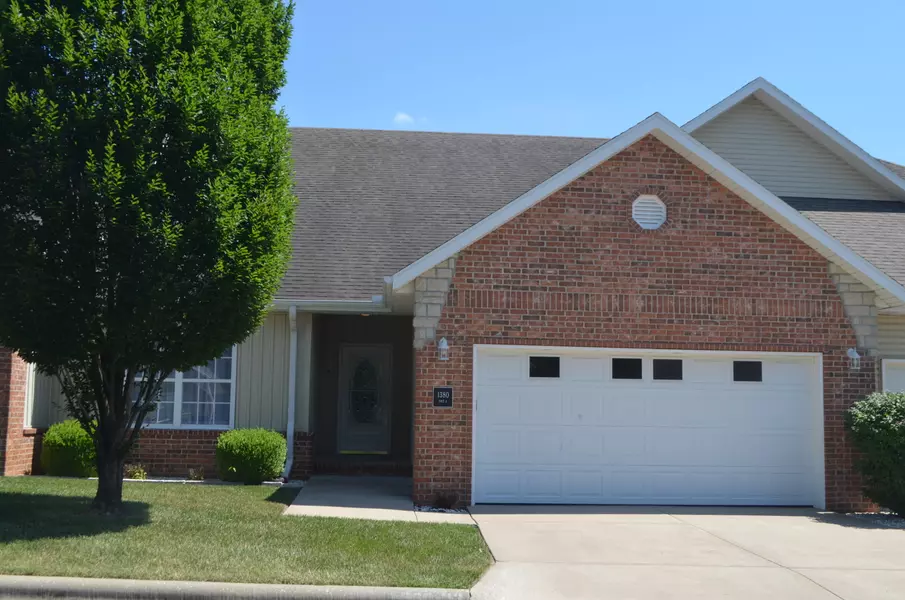 1380 N Sandy Creek CIR #3, Nixa, MO 65714