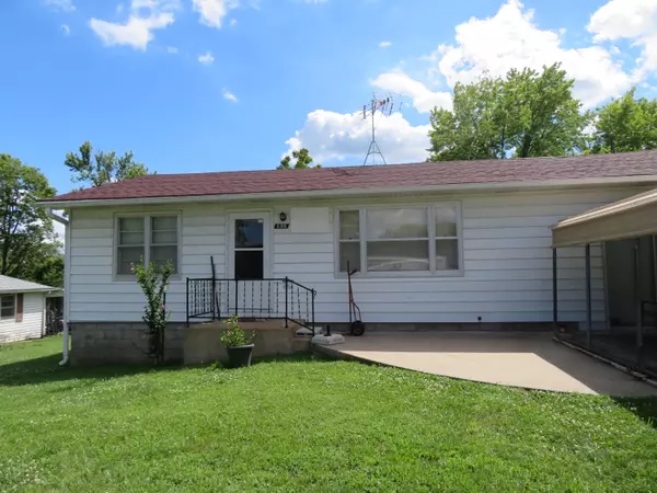 Warsaw, MO 65355,123 W Kosciusko ST