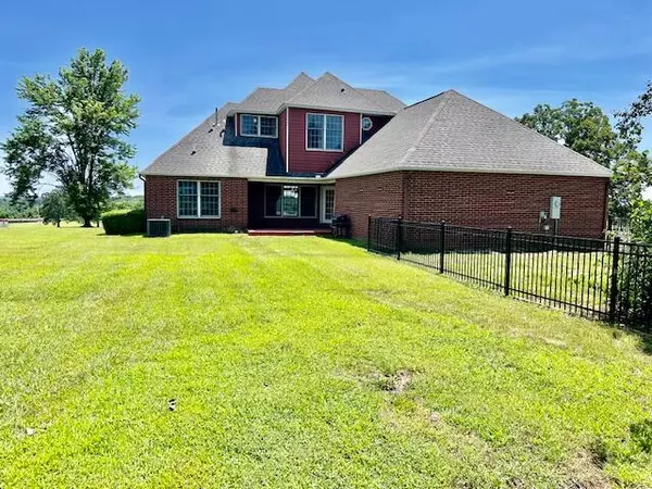 West Plains, MO 65775,513 Stonehaven Drive