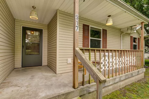 Mt Vernon, MO 65712,917 King ST