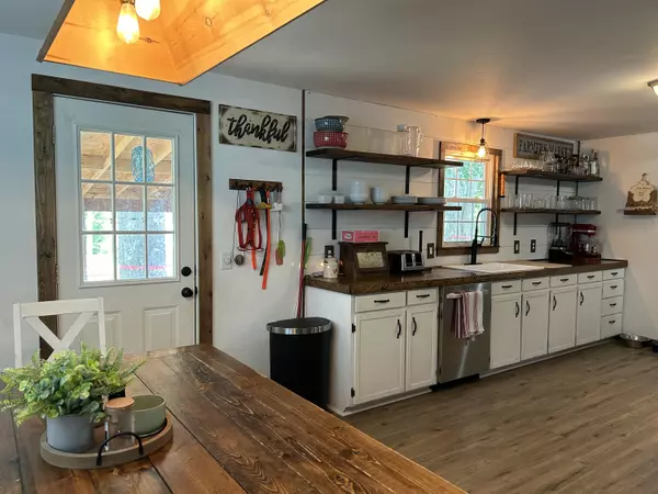 El Dorado Springs, MO 64744,227 W Poplar ST