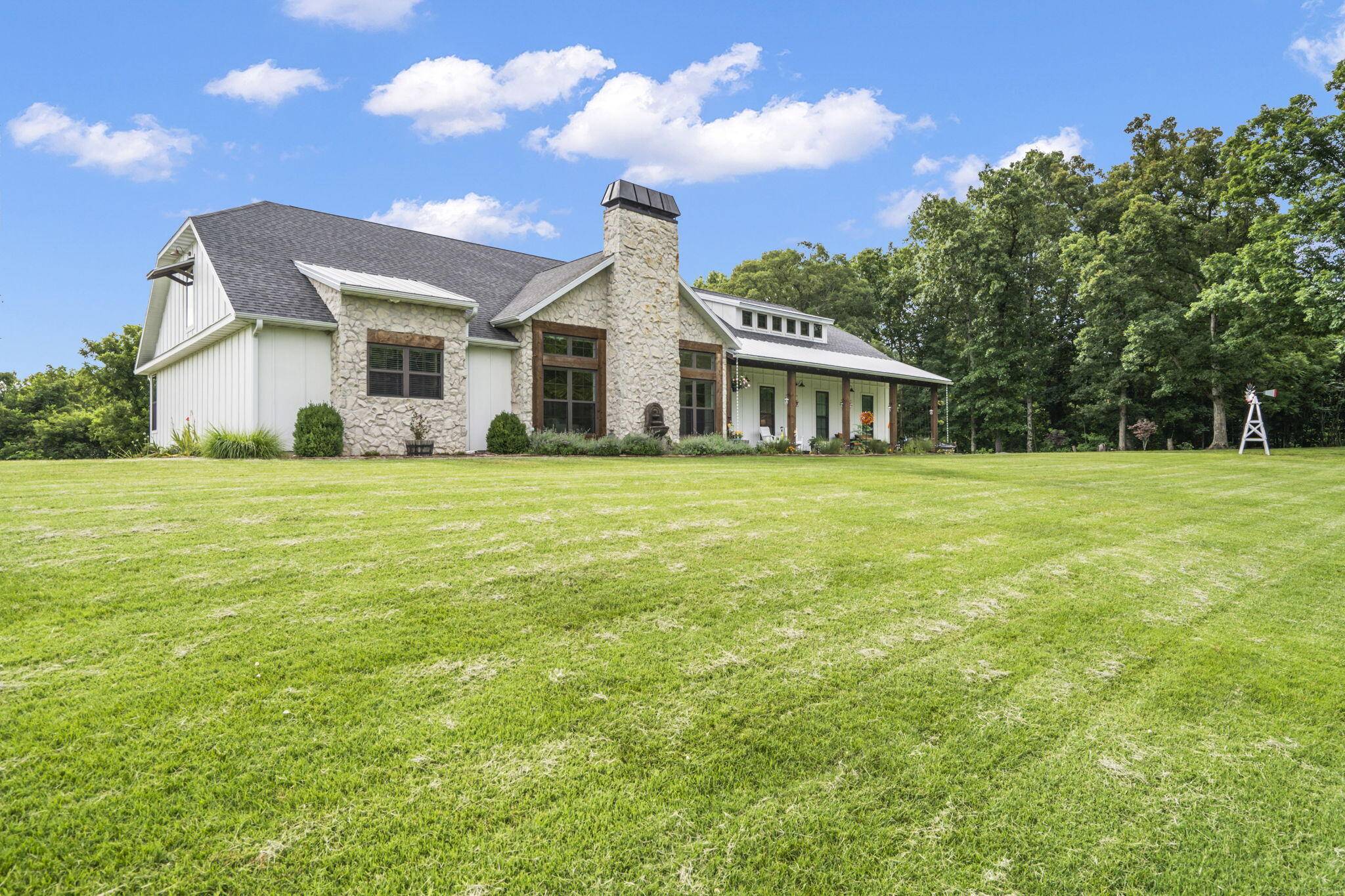 Reeds Spring, MO 65737,170 Newbury RD