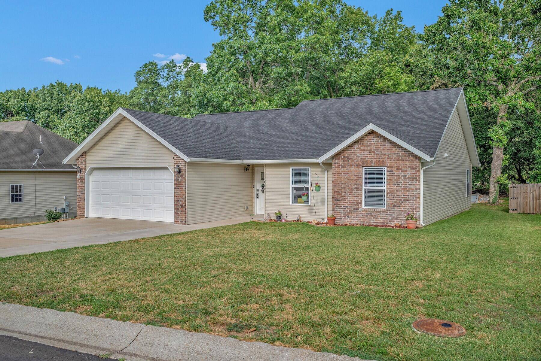 527 Breckenridge Street, Neosho, MO 64850