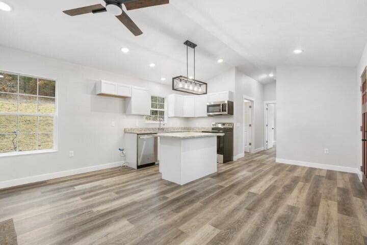 Omaha, AR 72662,13740 Old Cricket Road West RD