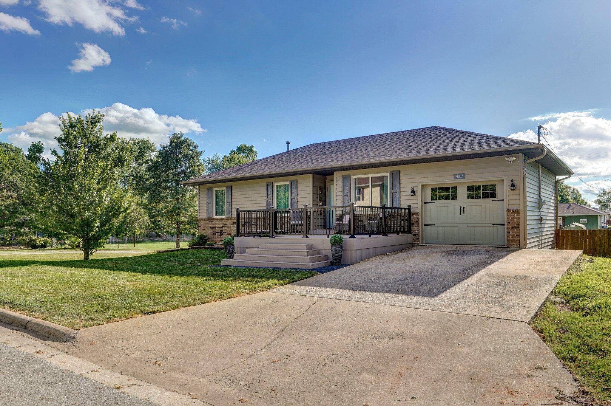 Ozark, MO 65721,2007 S 14th ST