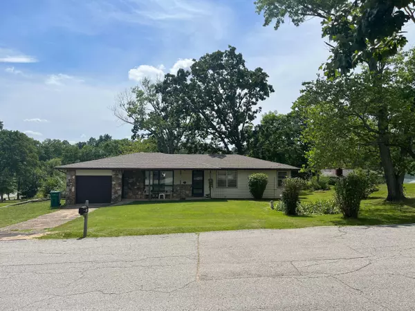 1009 Garst Street, Cabool, MO 65689