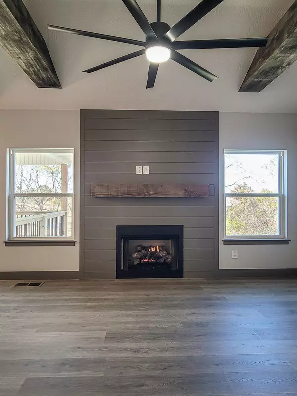 Rogersville, MO 65742,514 Cherokee CT