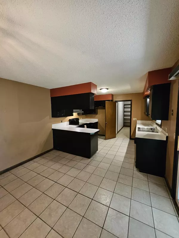 Marionville, MO 65705,608 S Missouri ST