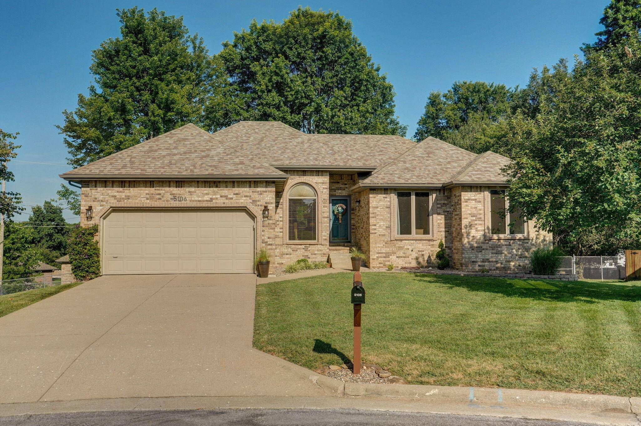 5106 S Wanda Gray AVE, Springfield, MO 65810