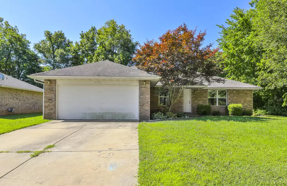 4116 W Hillside WAY, Battlefield, MO 65619