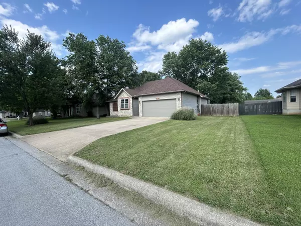 Fair Grove, MO 65648,530 S Magen ST