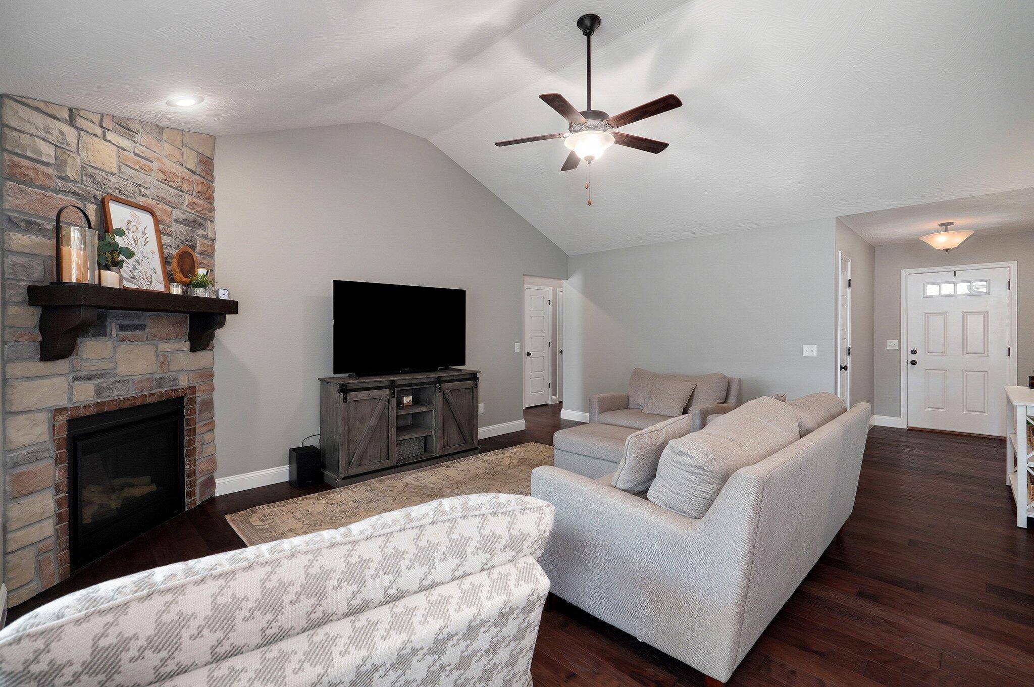 Nixa, MO 65714,1647 N Old Castle RD