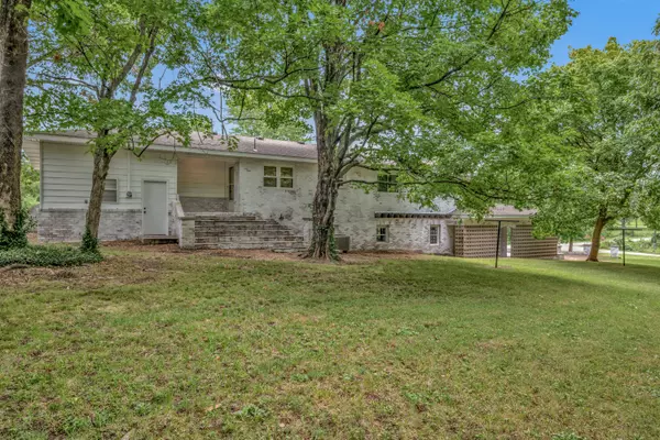 Sarcoxie, MO 64862,411 S 9th ST