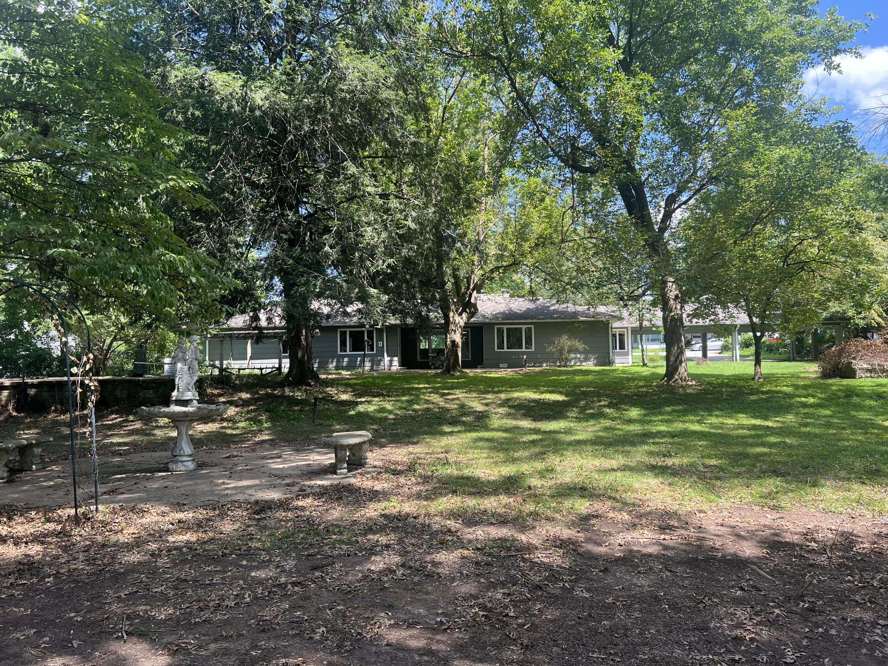Ava, MO 65608,409 Norman ST