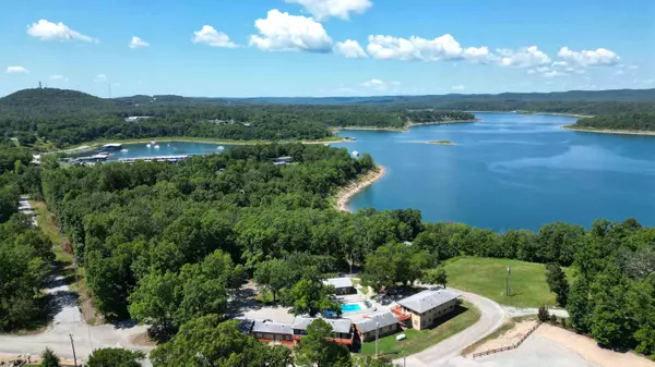 Bull Shoals, AR 72619,205 Pinehurst Point