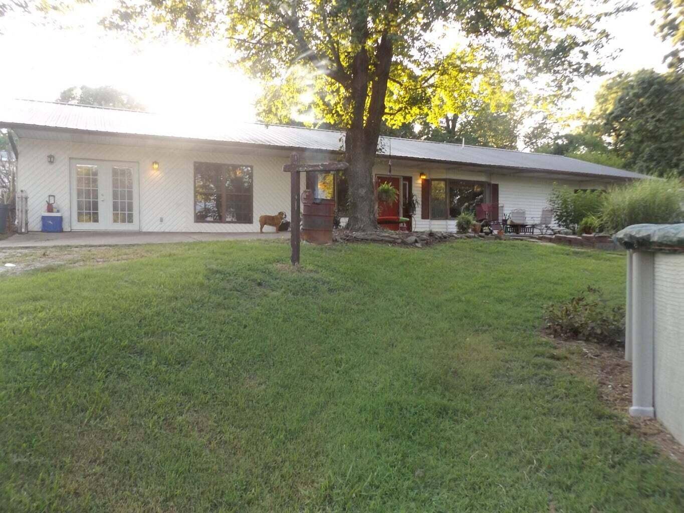 1524 Reinmiller RD, Joplin, MO 64804