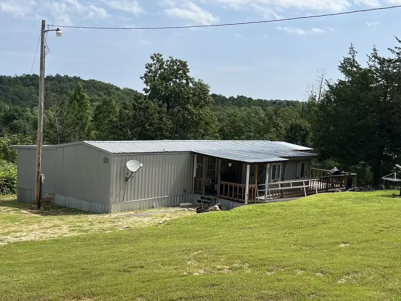 404 Starfield TRL, Mammoth Spring, AR 72554