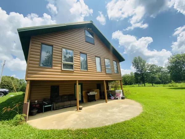 15299 Berry RD, Cabool, MO 65689