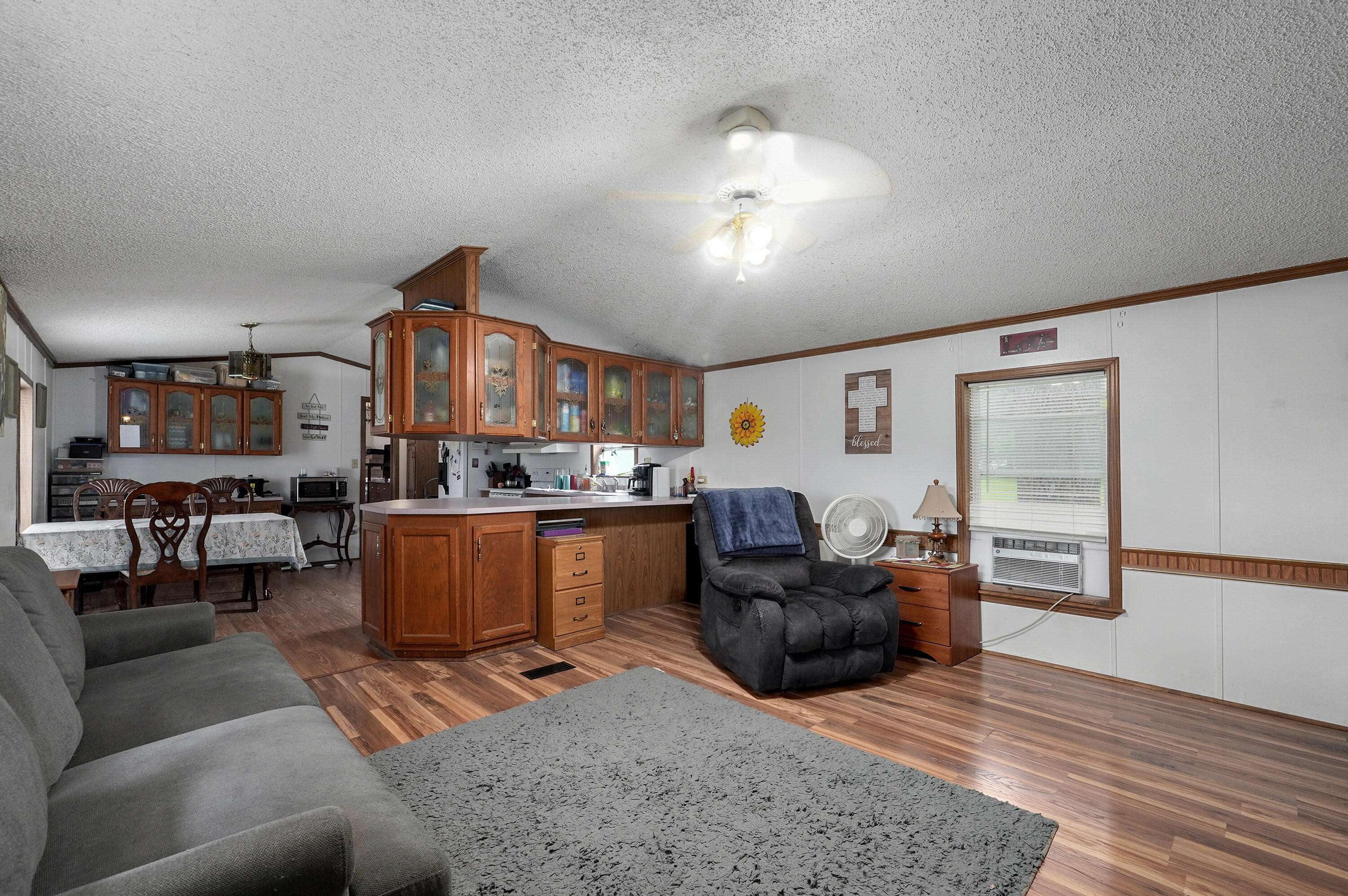 Aurora, MO 65605,20631 Lawrence 1205