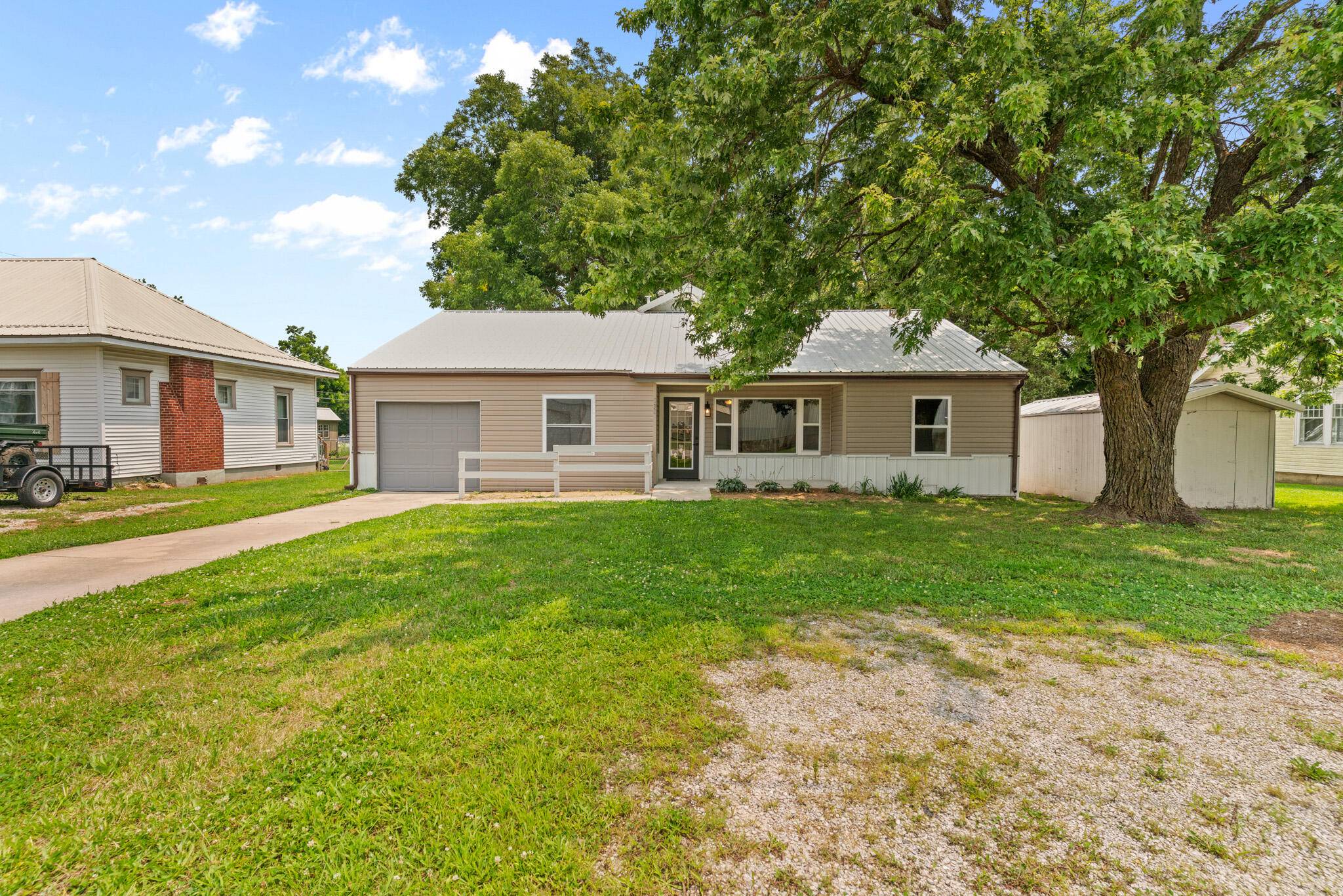 Seymour, MO 65746,138 N Cordie ST