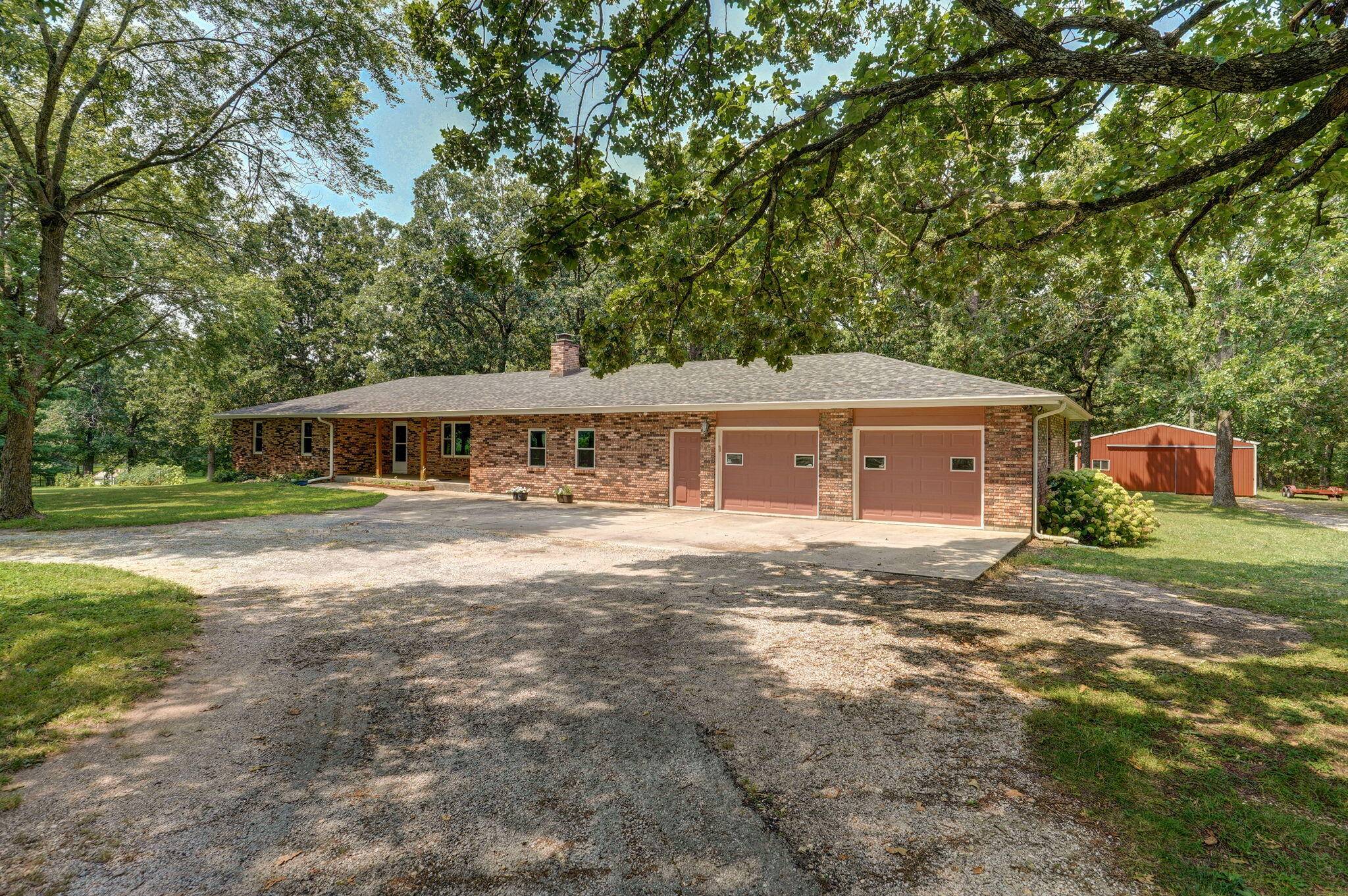 14443 Lawrence 1137, Mt Vernon, MO 65712