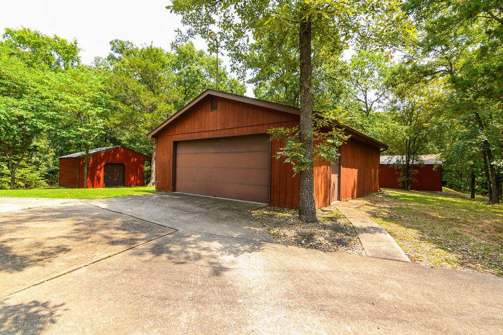 Hollister, MO 65672,274 Lorado RD