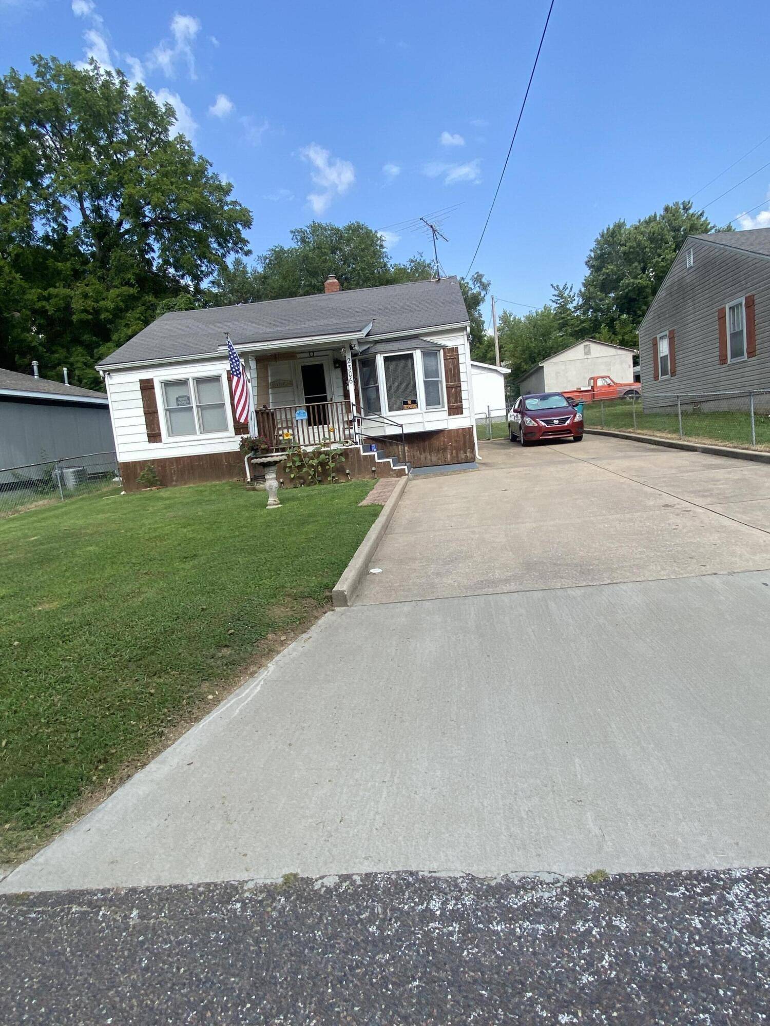 Springfield, MO 65803,2306 N Lexington AVE