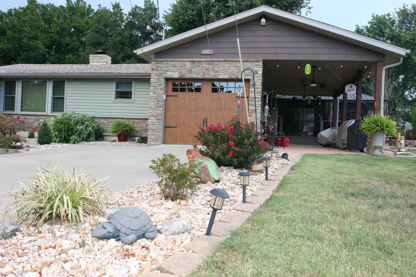 Blue Eye, MO 65611,252 S Lakeshore DR